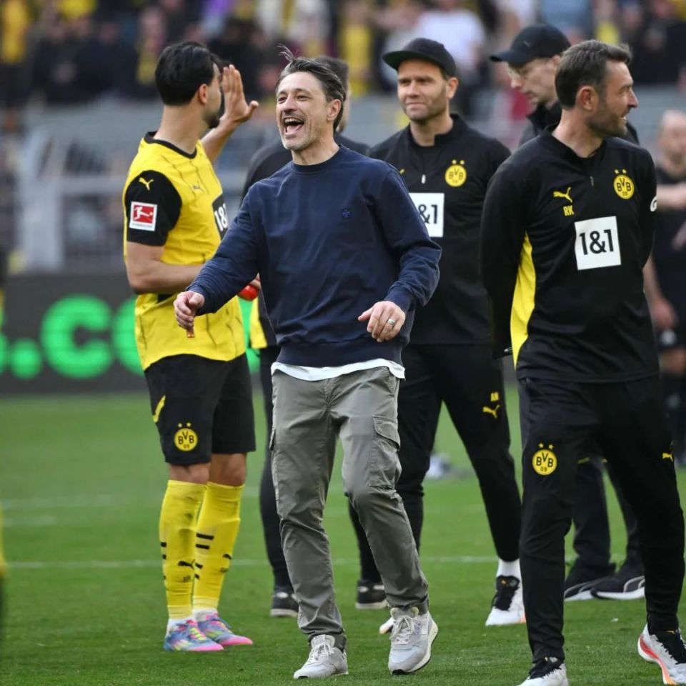 多特蒙德战胜沃尔夫斯堡，继续领跑积分榜！的简单介绍