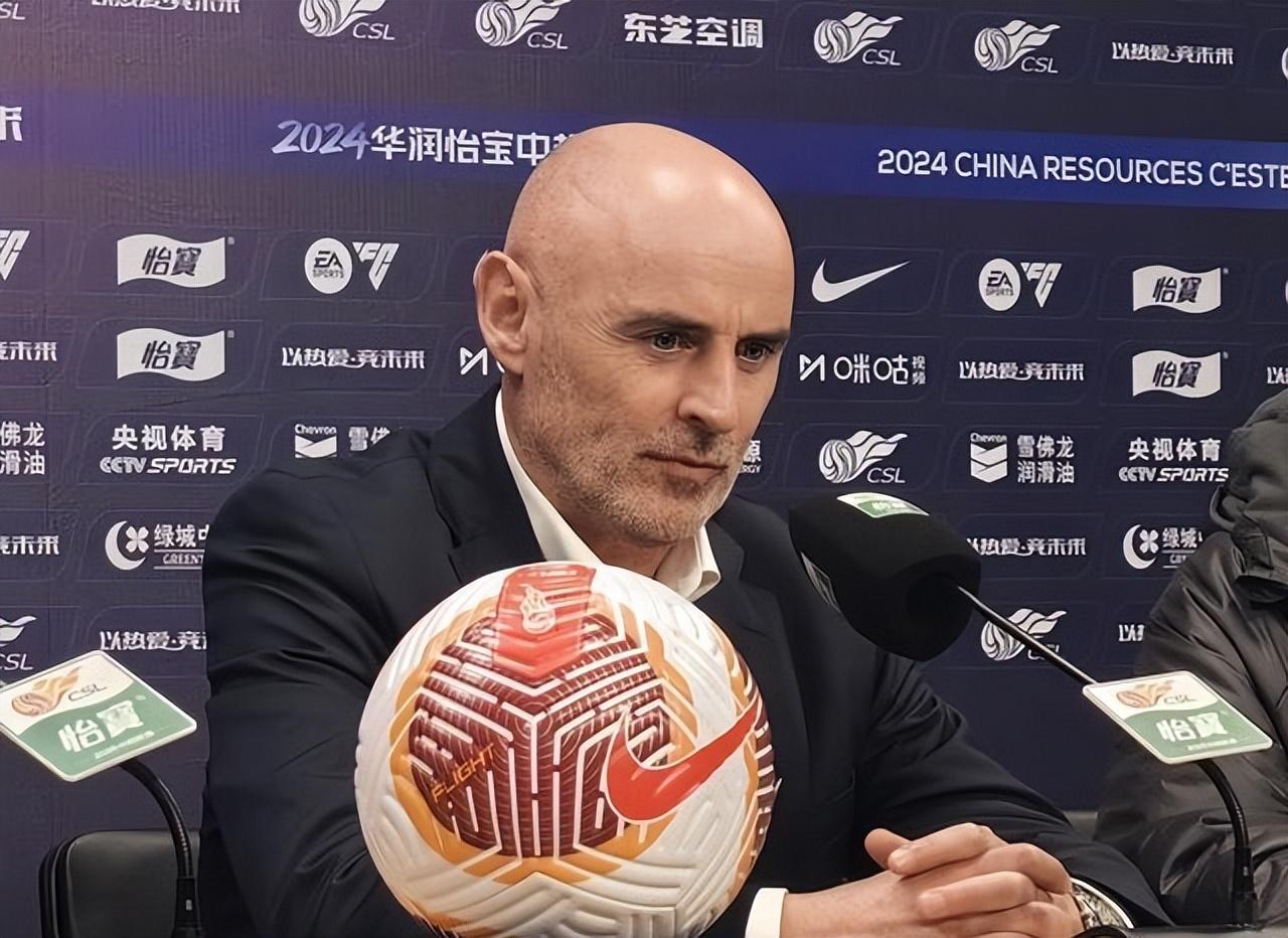 包含广州富力vs上海上港：势均力敌，谁能称王的词条