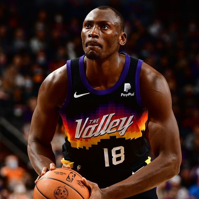 犀利过人快速传中助攻寂寥赢球的简单介绍