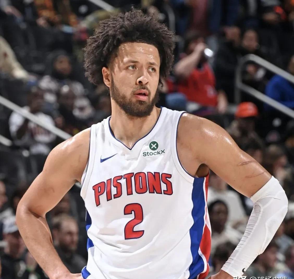 「开拓者逆转活塞保住季后赛希望」的简单介绍