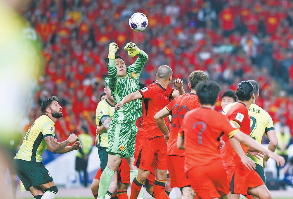 PG电子线上登入-马德里门将绝命扑救，零失误守住球门的简单介绍