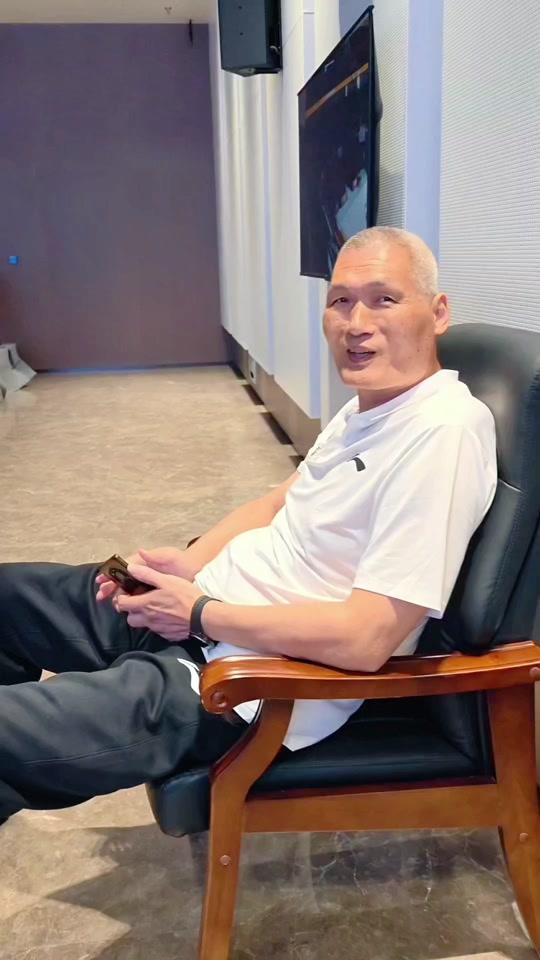 PG电子线上登入-临沂队主场失利，累积压力