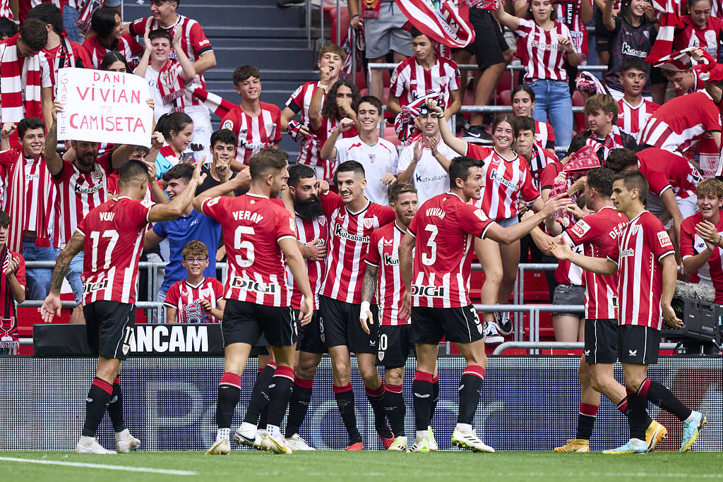 阿尔瓦罗射门得分，塞维利亚战胜瓦伦西亚