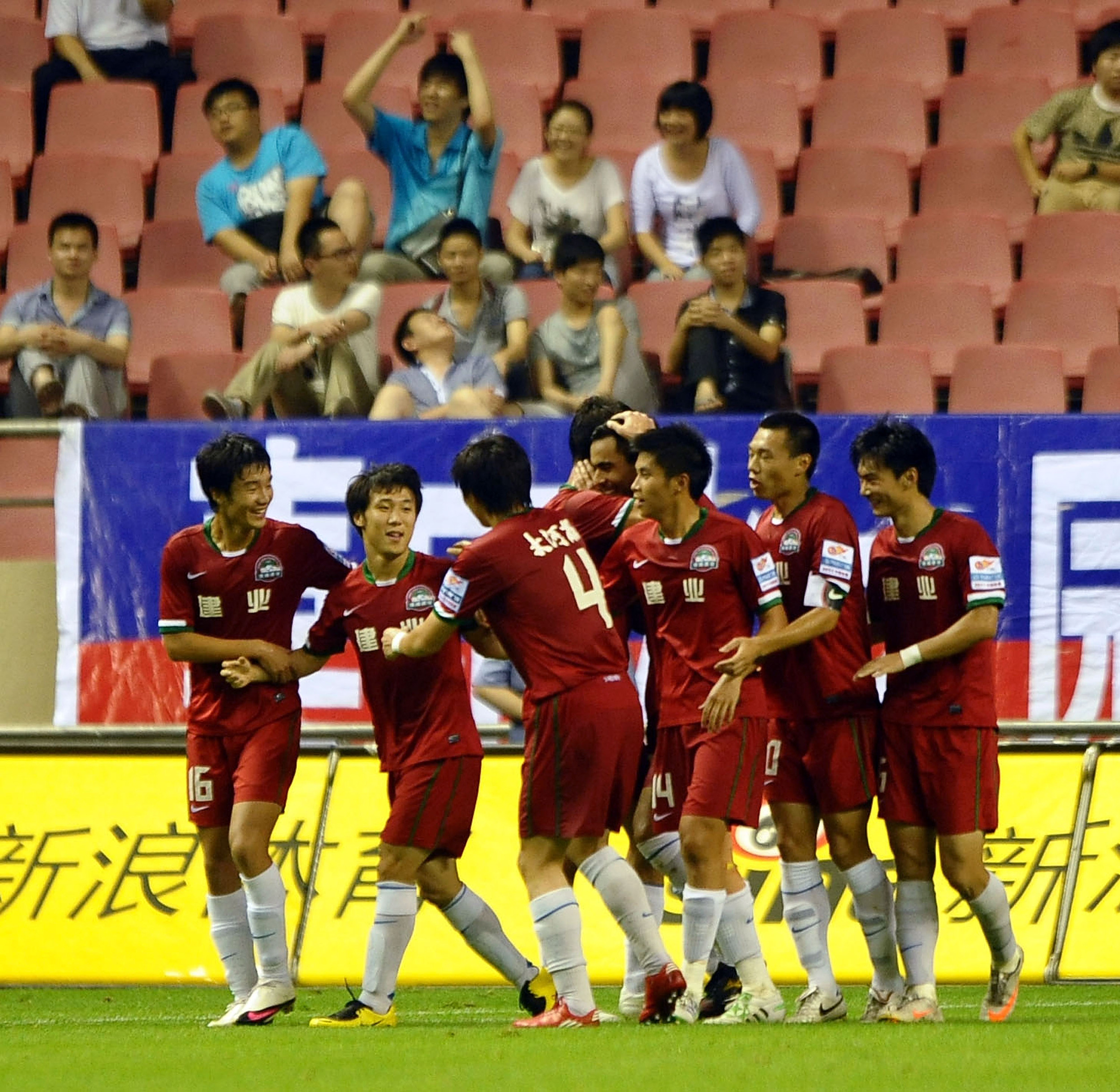 河南队主场告捷，士气高涨追分行动的简单介绍