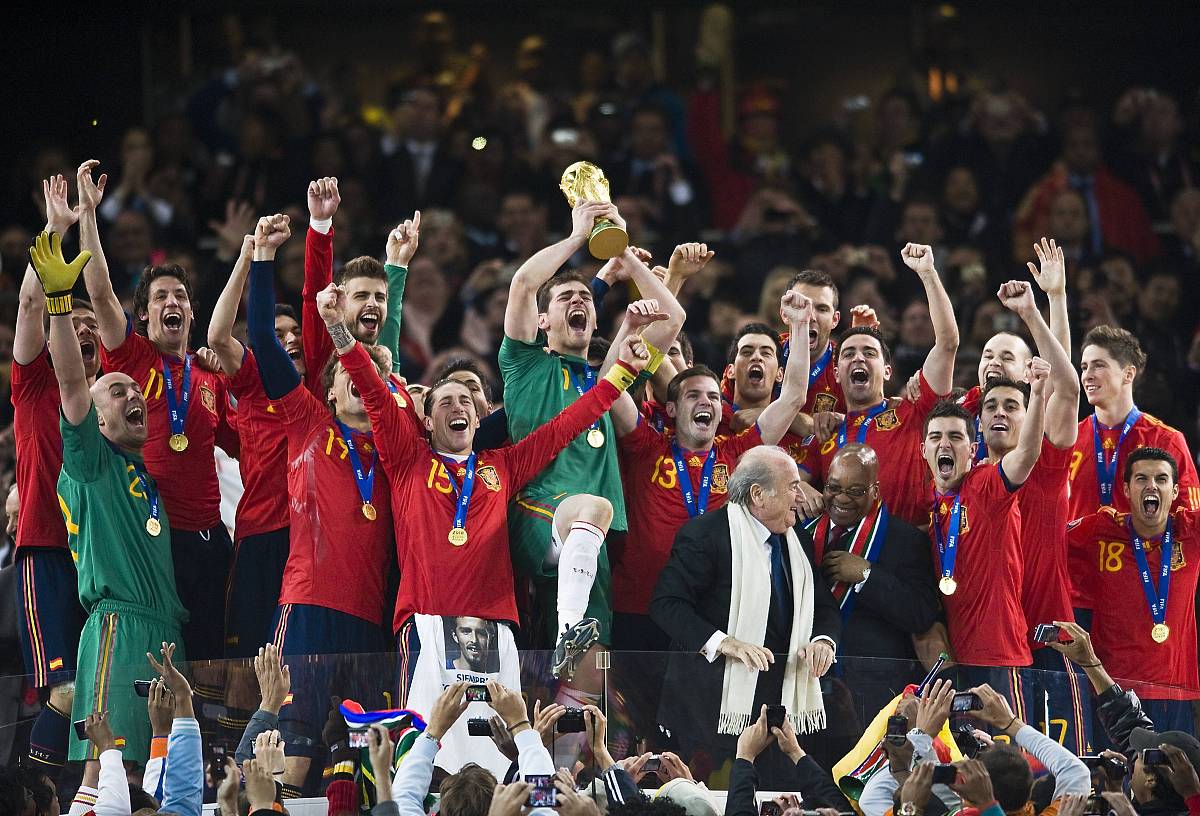 包含西班牙队取得胜利，实力再度验证的词条