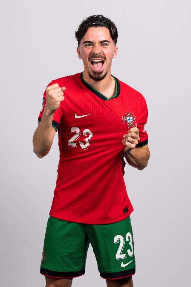 葡萄牙逆转捷克，实现绝对统治