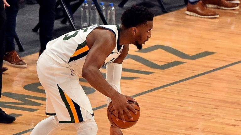 辽宁队逆转尼克斯，莫兰特状态火热的简单介绍