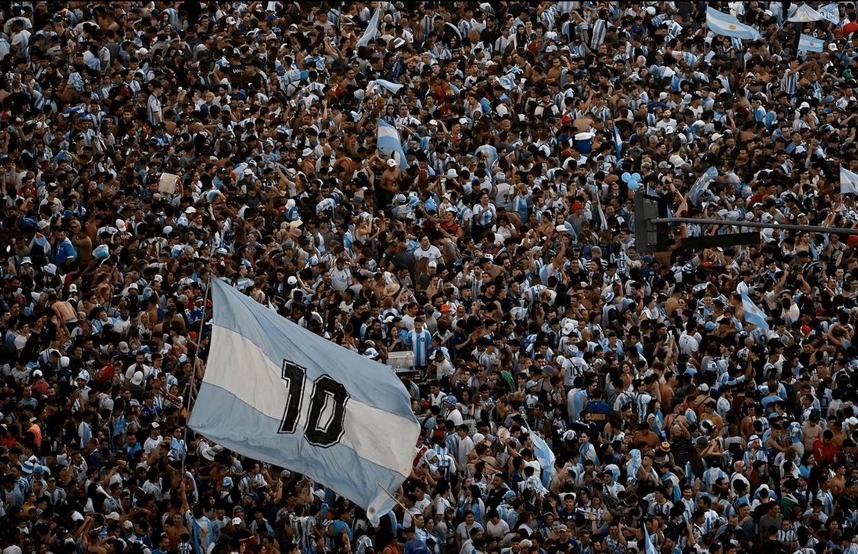 包含皇马逆转利物浦，迪马利亚扛起全队的词条