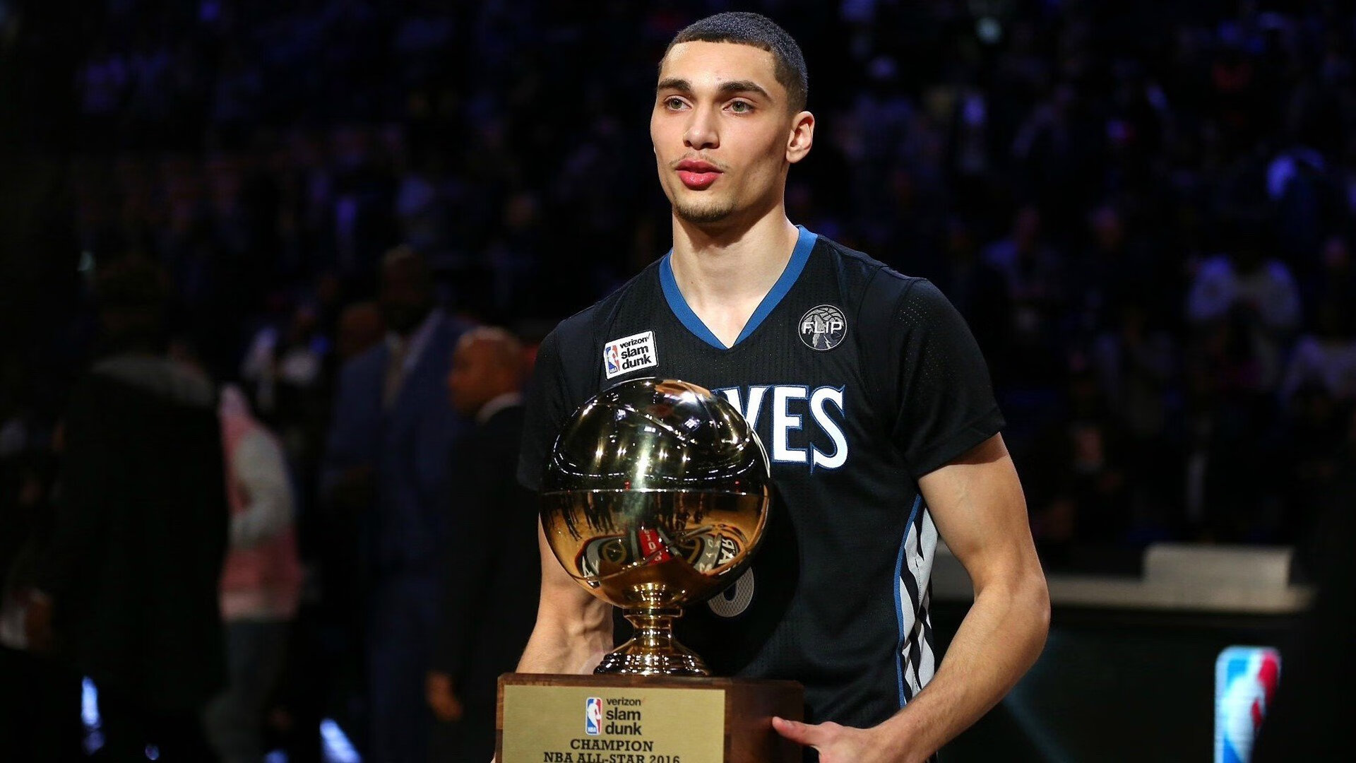 银翼弑神，阿斯顿马丁的不可能逆转与诺里斯点燃的烽火