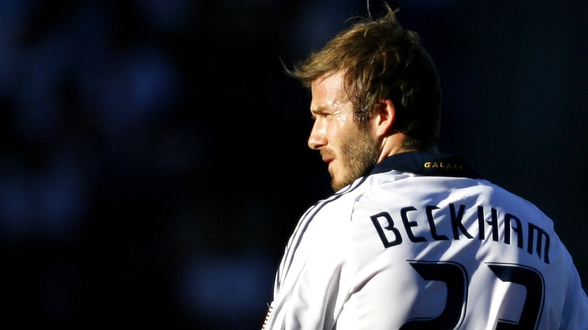 当橙色风暴席卷伊比利亚,葡萄牙0-4溃败之夜,唯一的坎特在燃烧